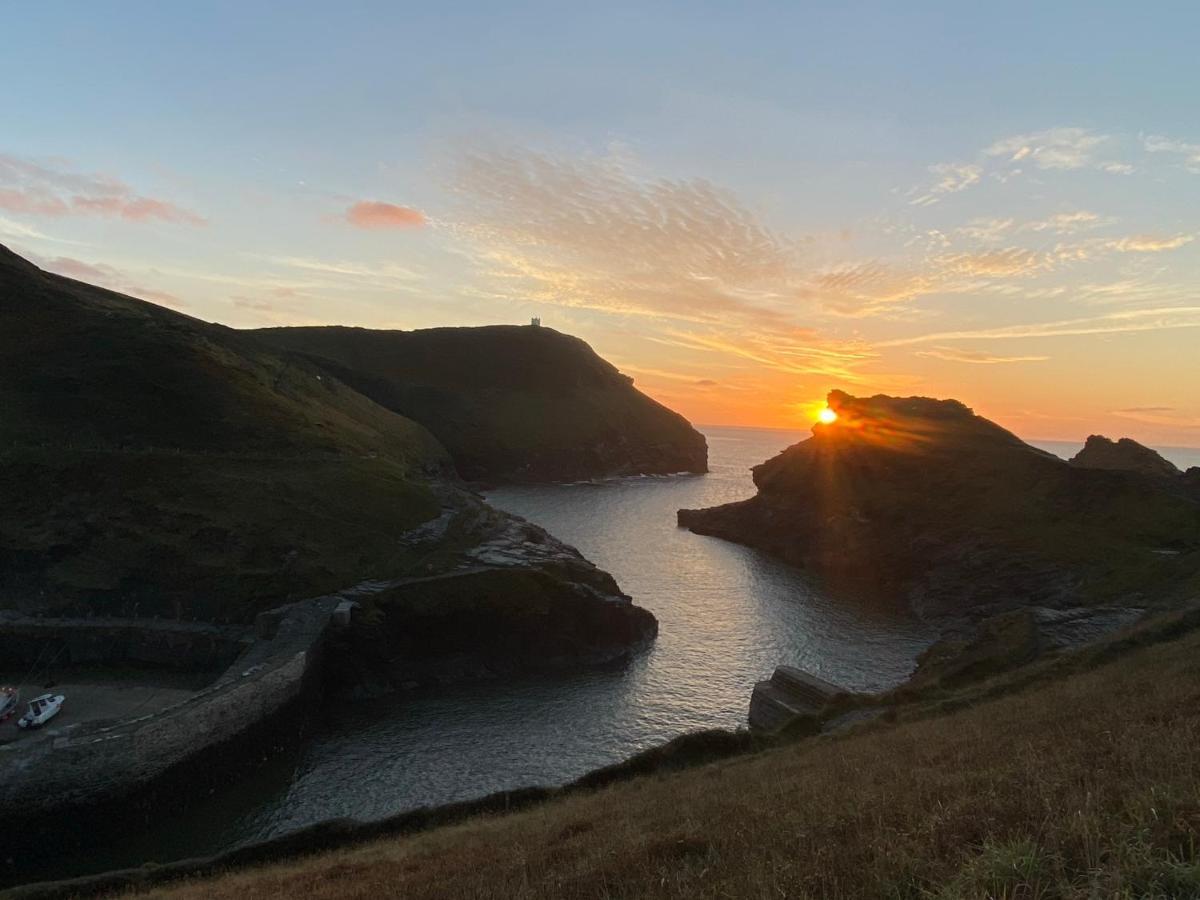 Polrunny Farm Seaberry Cottage With A Sea View And Log Burner Boscastle Zewnętrze zdjęcie